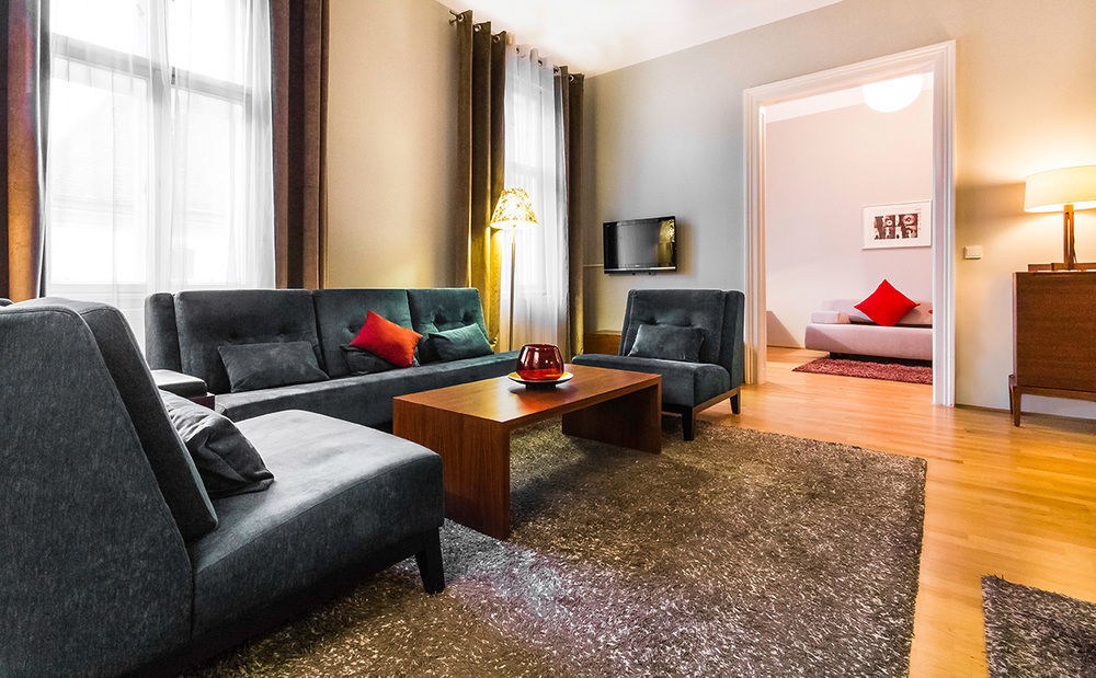Abieshomes Serviced Apartments - Downtown Wina Bagian luar foto