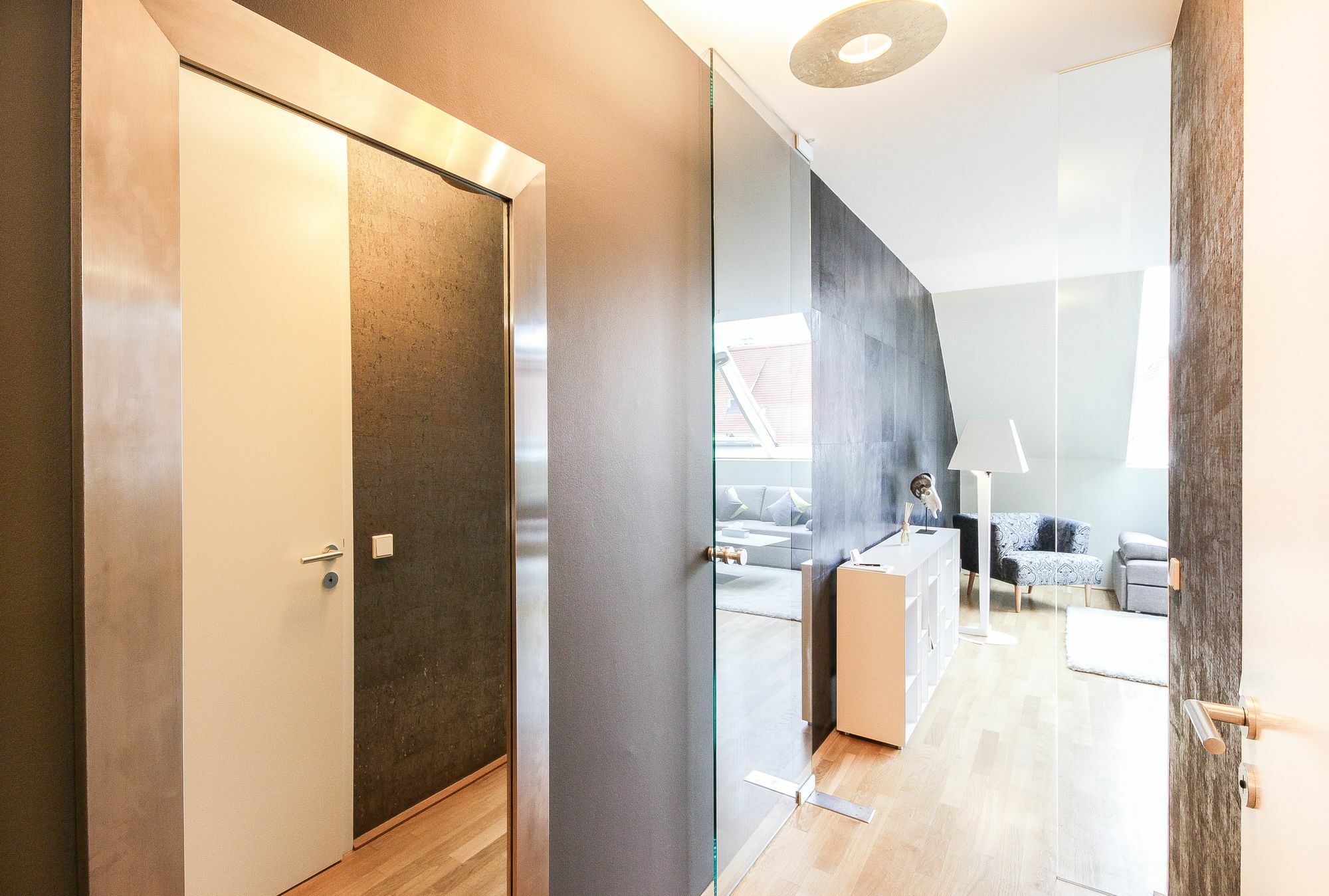 Abieshomes Serviced Apartments - Downtown Wina Bagian luar foto