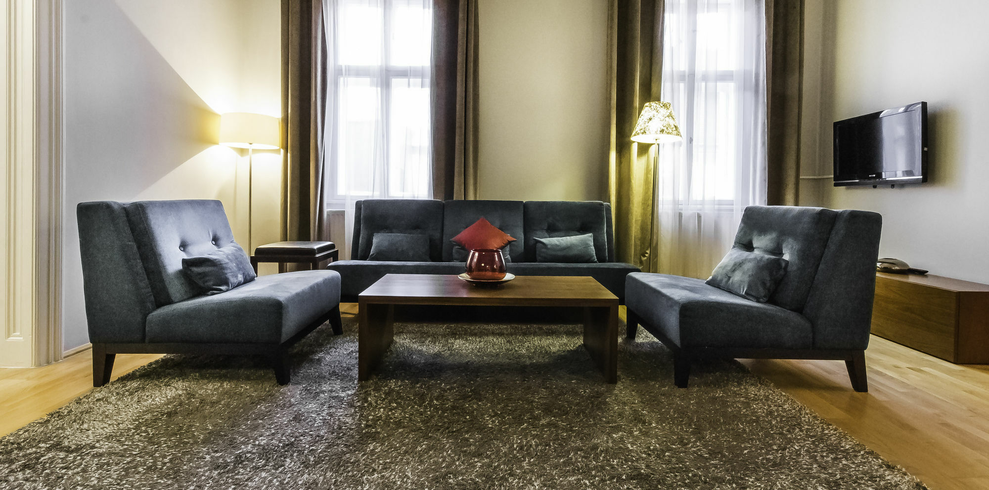 Abieshomes Serviced Apartments - Downtown Wina Bagian luar foto