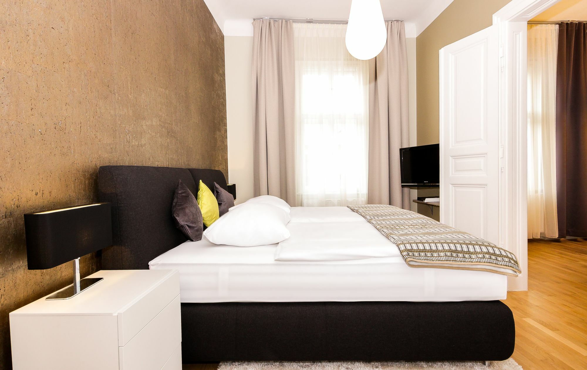 Abieshomes Serviced Apartments - Downtown Wina Bagian luar foto